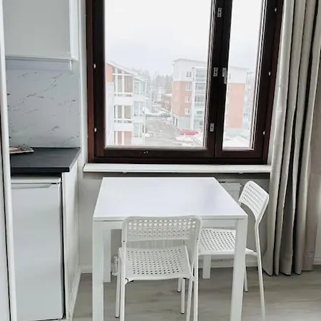 Valoisa Yksioe 7km Himokselta شقة *