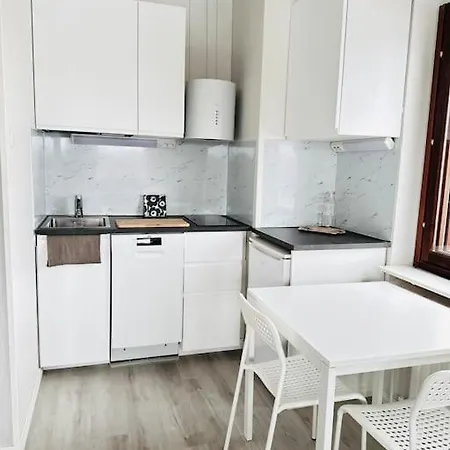 شقة Valoisa Yksioe 7km Himokselta *